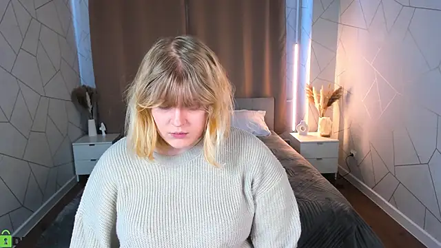 luna c0ra online show from April 8, 2026, 1:07 am