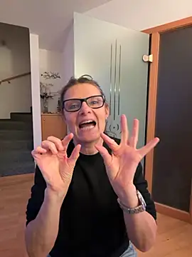 Snapshot of Dance_Lady chatting on March 20, 2026, 10:11 pm Dance Lady online show from March 20, 2026, 10:11 pm