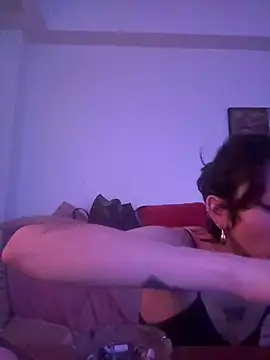 FrutillitaXX online show from March 30, 2026, 4:47 am