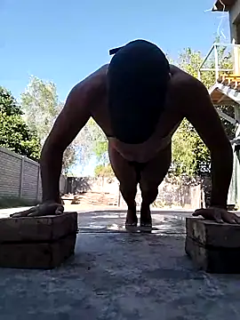 Snapshot of PeleHotsito chatting on February 18, 2026, 9:00 pm PeleHotsito online show from February 18, 2026, 9:00 pm