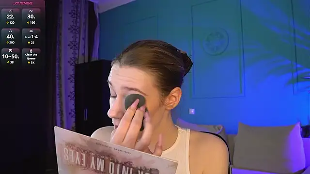 Snapshot of Vanessa__Lui chatting on February 26, 2026, 3:56 pm Vanessa Lui online show from February 26, 2026, 3:56 pm