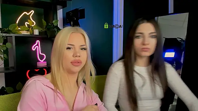 Snapshot of jenny_donne chatting on April 6, 2026, 11:22 am jenny donne online show from April 6, 2026, 11:22 am