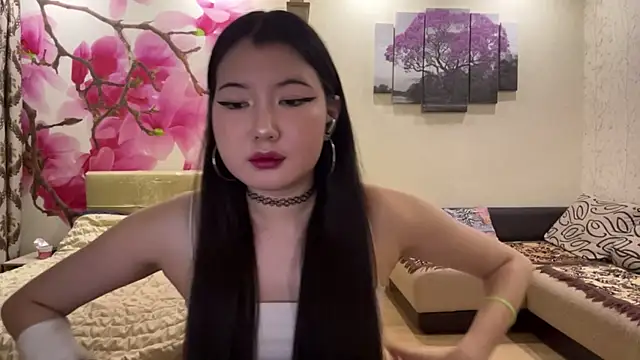 MaeRaads online show from April 15, 2026, 5:39 pm