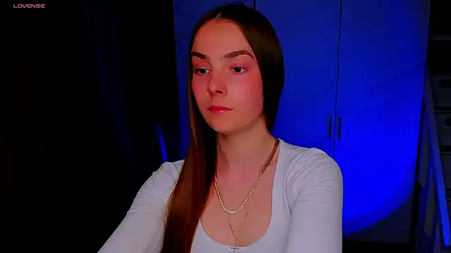 Maddy Wood  online show from June 12, 2026, 7:00 pm