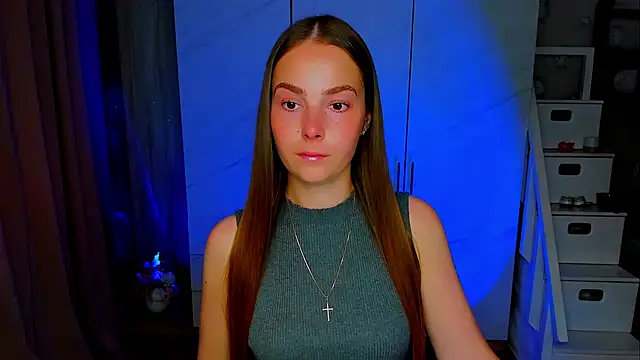 Maddy Wood  online show from July 12, 2026, 4:41 pm