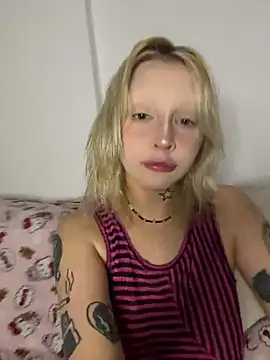 Snapshot of urlittlebaby666 chatting on February 27, 2026, 7:24 pm urlittlebaby666 online show from February 27, 2026, 7:24 pm