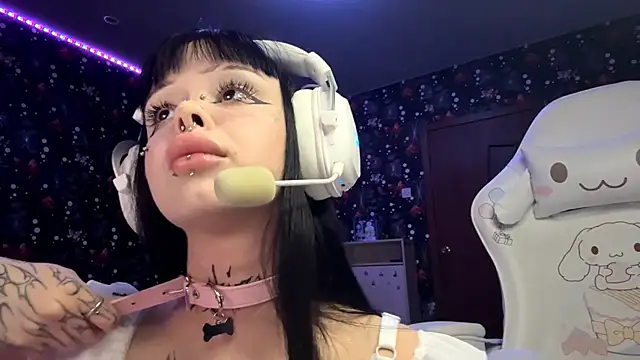 Snapshot of Luna_Sohotti chatting on February 28, 2026, 3:33 pm Luna Sohotti online show from February 28, 2026, 3:33 pm