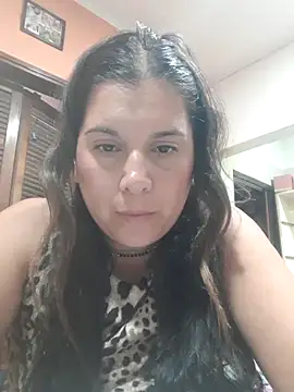 Lucia queen online show from April 4, 2026, 11:44 pm