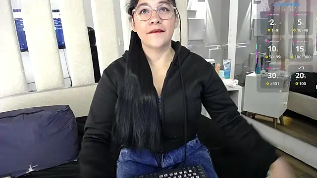 Snapshot of belen_green chatting on July 13, 2026, 12:15 pm belen green online show from July 13, 2026, 12:15 pm