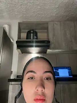 Snapshot of MegannNoireX chatting on April 13, 2026, 12:47 am MegannNoireX online show from April 13, 2026, 12:47 am