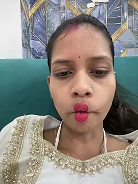 Snapshot of Rani1993 chatting on February 24, 2026, 6:09 pm Rani1993 online show from February 24, 2026, 6:09 pm