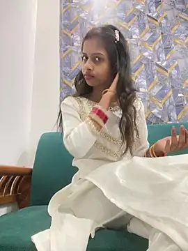 Snapshot of Rani1993 chatting on February 23, 2026, 6:19 pm Rani1993 online show from February 23, 2026, 6:19 pm