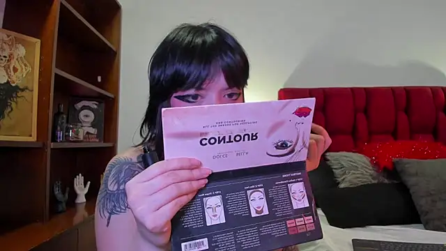 Natasha otson online show from April 25, 2026, 7:33 pm