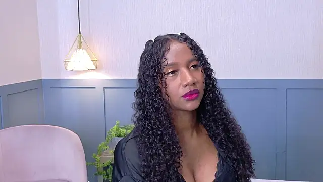 Snapshot of Chloe-Rose- chatting on February 23, 2026, 4:03 am Chloe-Rose- online show from February 23, 2026, 4:03 am