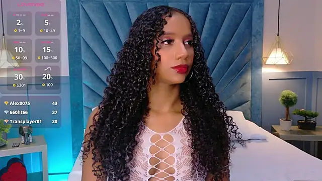 Snapshot of Chloe-Rose- chatting on June 5, 2026, 4:50 am Chloe-Rose- online show from June 5, 2026, 4:50 am