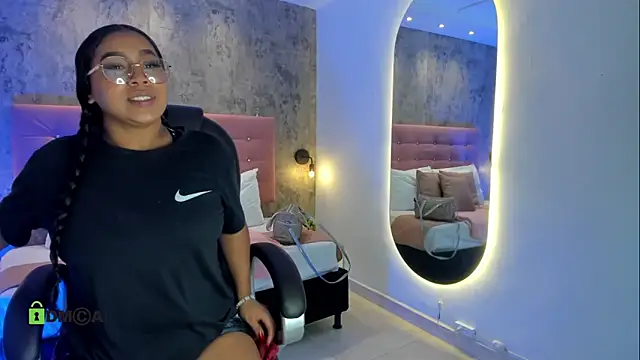 Snapshot of brithanycampbell chatting on May 17, 2026, 12:05 pm brithanycampbell online show from May 17, 2026, 12:05 pm