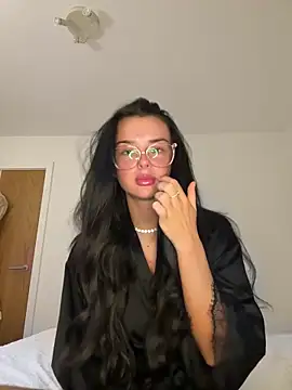 Amberbanxx online show from February 17, 2026, 7:11 pm