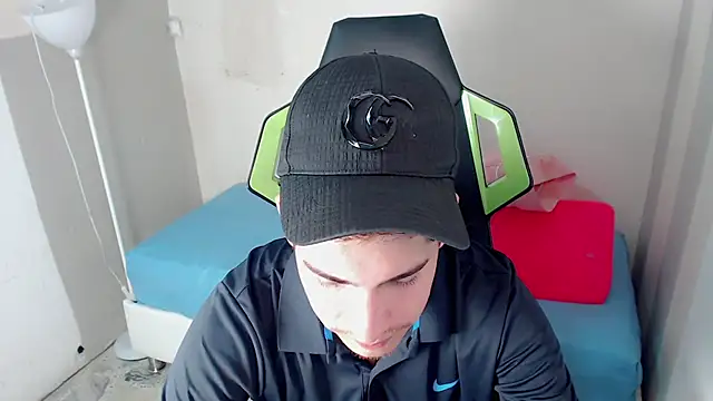 Snapshot of Bby_cash_ chatting on February 18, 2026, 8:49 pm Bby cash online show from February 18, 2026, 8:49 pm