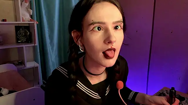 MabelDefina online show from March 20, 2026, 11:11 am