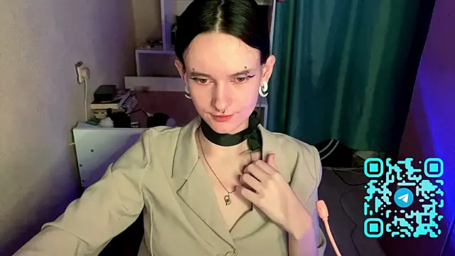 MabelDefina online show from April 15, 2026, 12:10 pm