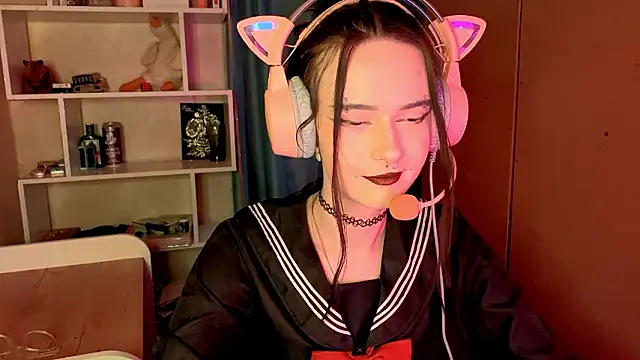 Snapshot of MabelDefina chatting on February 19, 2026, 11:18 am MabelDefina online show from February 19, 2026, 11:18 am