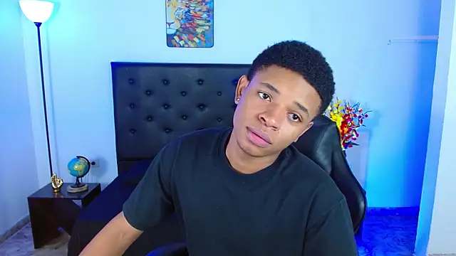 liiam3 online show from April 12, 2026, 2:09 pm