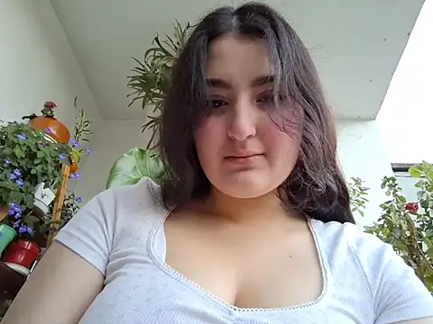 zoe moon   online show from May 31, 2026, 10:54 am