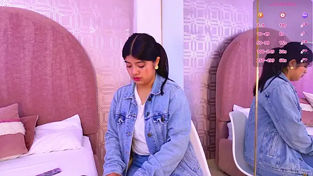 Khloe Moon online show from April 11, 2026, 12:20 pm