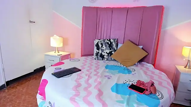 Snapshot of _ashley_thompson_ chatting on February 21, 2026, 8:00 pm ashley thompson online show from February 21, 2026, 8:00 pm