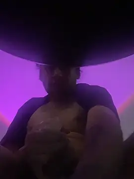 Snapshot of Escalante23 chatting on November 9, 2025, 4:44 pm Escalante23 online show from November 9, 2025, 4:44 pm