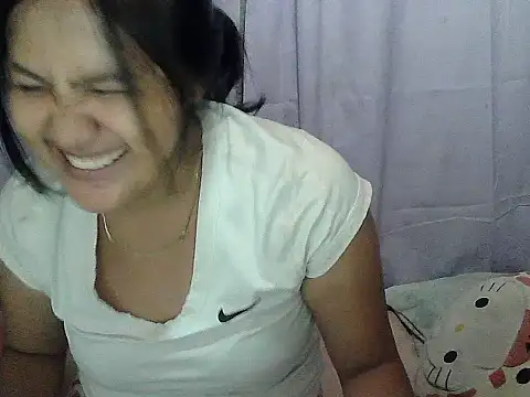 Snapshot of Sh1nbae22 chatting on July 11, 2026, 1:55 pm Sh1nbae22 online show from July 11, 2026, 1:55 pm