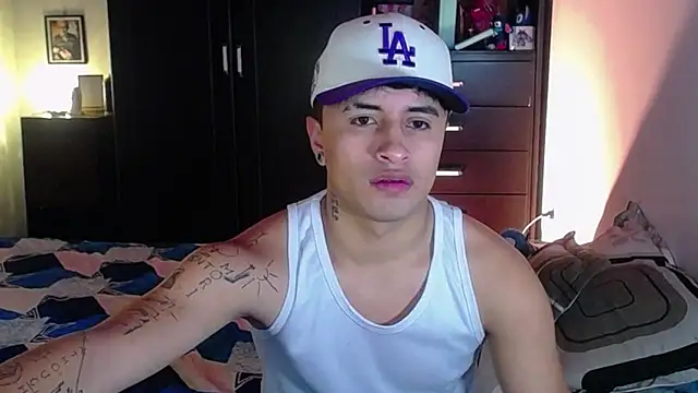 Jhon Sara online show from March 8, 2026, 2:42 pm