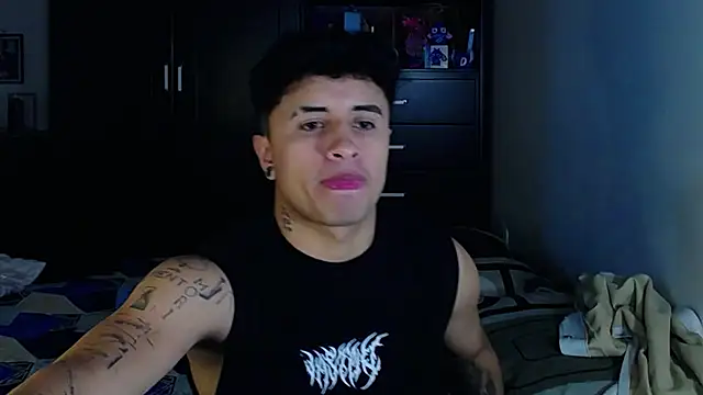 Snapshot of Jhon_Sara chatting on February 28, 2026, 11:48 pm Jhon Sara online show from February 28, 2026, 11:48 pm