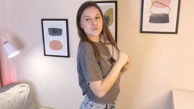 Snapshot of Mili_Gernat chatting on February 28, 2026, 8:58 am Mili Gernat online show from February 28, 2026, 8:58 am