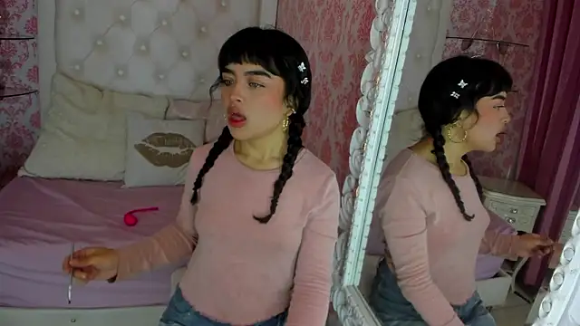 Snapshot of Mai_Rouse chatting on February 23, 2026, 12:06 pm Mai Rouse online show from February 23, 2026, 12:06 pm