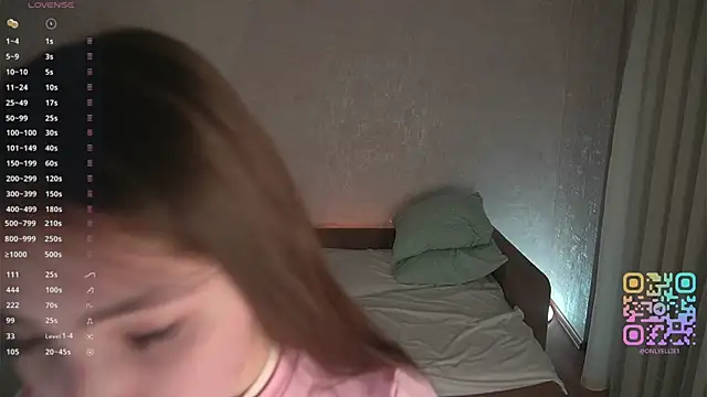 Snapshot of _smile_in_glow_ chatting on February 22, 2026, 5:58 pm smile in glow online show from February 22, 2026, 5:58 pm