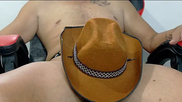 Snapshot of orionhot9 chatting on February 19, 2026, 7:22 pm orionhot9 online show from February 19, 2026, 7:22 pm