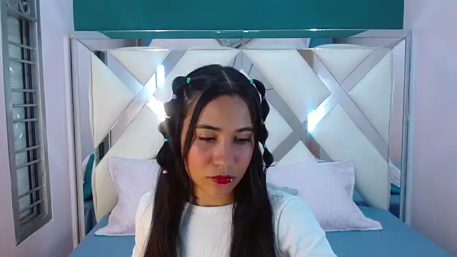 Kate Hewson online show from February 25, 2026, 12:38 pm