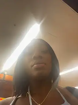 ZarahFerreira online show from March 10, 2026, 11:20 pm