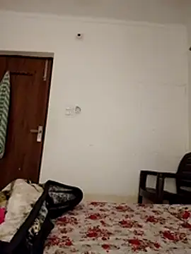 cute girl 29 online show from April 10, 2026, 8:16 pm