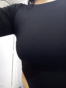 CloeDawson online show from March 31, 2026, 11:23 am