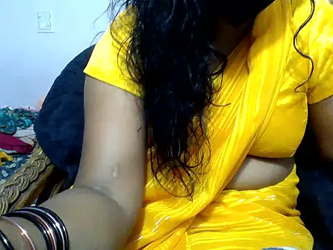 Snapshot of Angel_honeybear_143 chatting on March 14, 2026, 7:36 am Angel honeybear 143 online show from March 14, 2026, 7:36 am