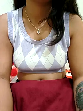 Cute-Sanvii online show from April 17, 2026, 7:49 pm