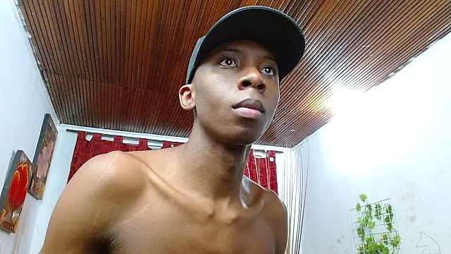 milo018 online show from June 30, 2026, 5:24 pm