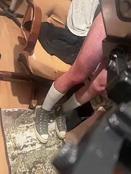 ozzyylove online show from April 11, 2026, 8:12 pm