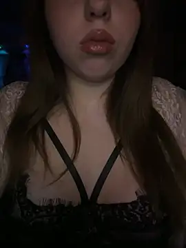 Snapshot of AnessaXrose chatting on February 18, 2026, 10:17 pm AnessaXrose online show from February 18, 2026, 10:17 pm