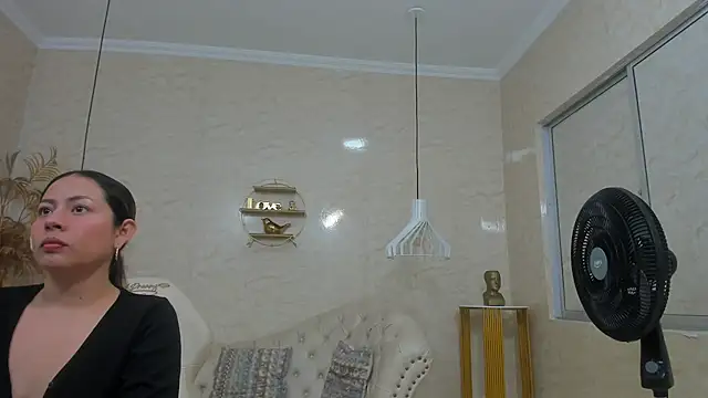 CAAMII SWEETT online show from April 2, 2026, 7:53 pm