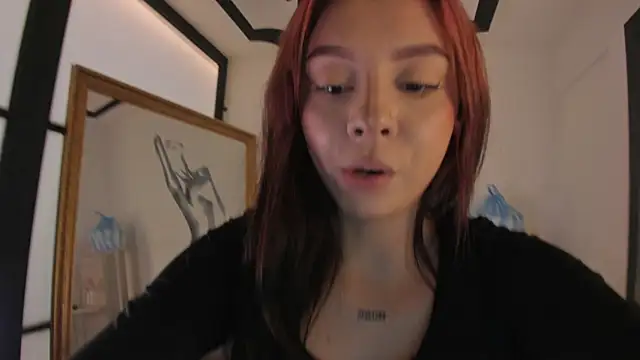 Snapshot of MelLove_ chatting on February 25, 2026, 12:11 am MelLove online show from February 25, 2026, 12:11 am