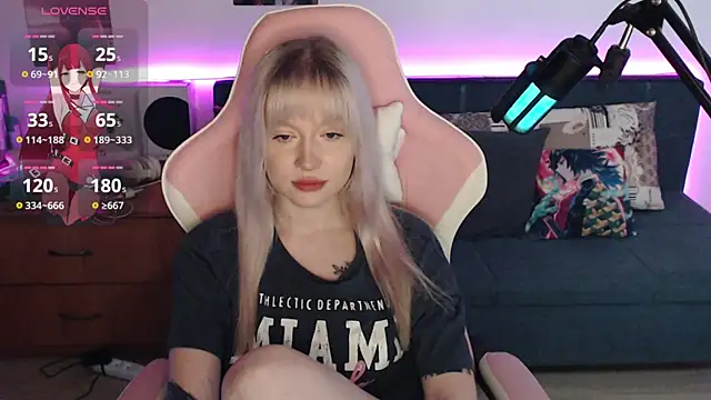 Snapshot of fantasy_lisaa chatting on April 11, 2026, 10:46 pm fantasy lisaa online show from April 11, 2026, 10:46 pm