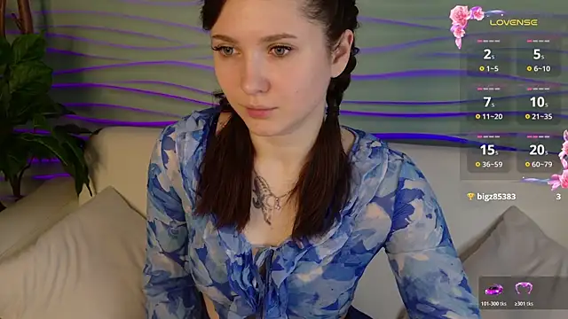 Snapshot of Tiny_BunnyX chatting on March 1, 2026, 7:30 am Tiny BunnyX online show from March 1, 2026, 7:30 am